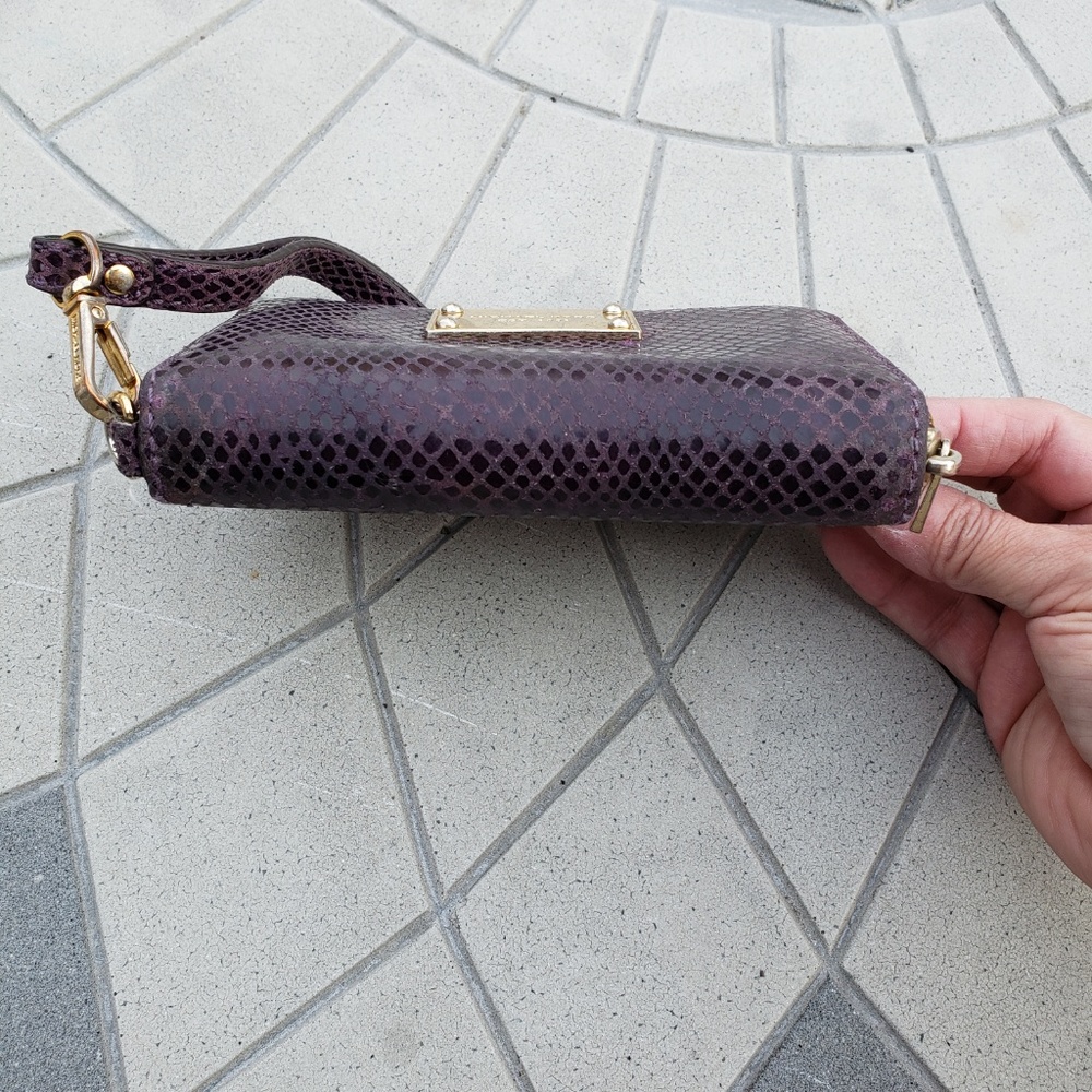 **SOLD** Michael Kors Python Leather Wristlet - Picture 3 of 8